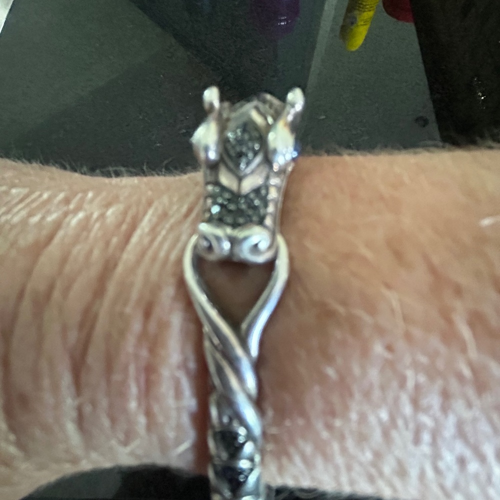 Naga bracelet